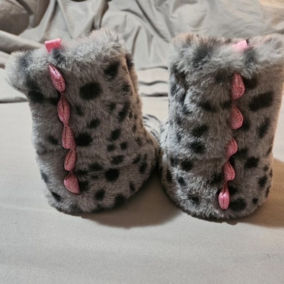 Toddler Monster Feet Light Up Slippers - Picture 3 of 7